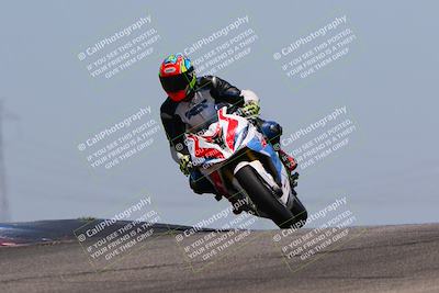 media/May-22-2023-Fastrack Riders (Mon) [[ae7626d9d8]]/Level 2/1230pm (Outside Grapevine)/